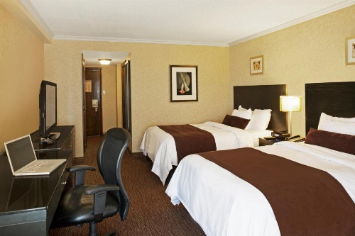 Delta Hotels by Marriott Toronto East image 15